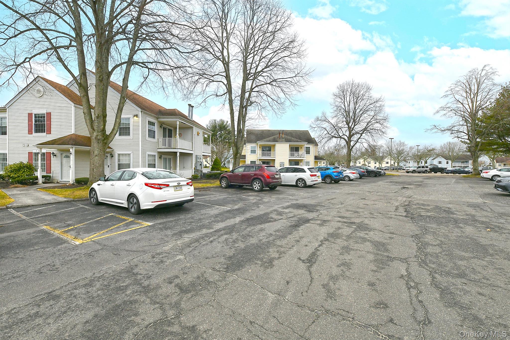 #2 photo, 171 Fairview Circle, 东长岛 Middle Island , NY 11953