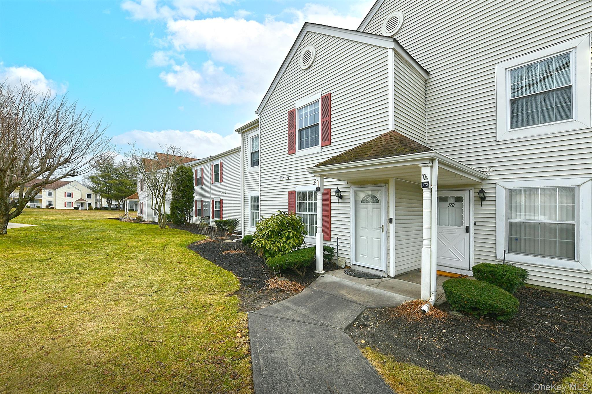 #4 photo, 171 Fairview Circle, 东长岛 Middle Island , NY 11953