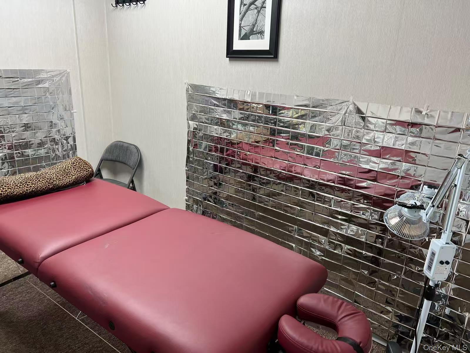 #6 photo, 6268 Jericho Turnpike, سوفولك Commack , NY 11725