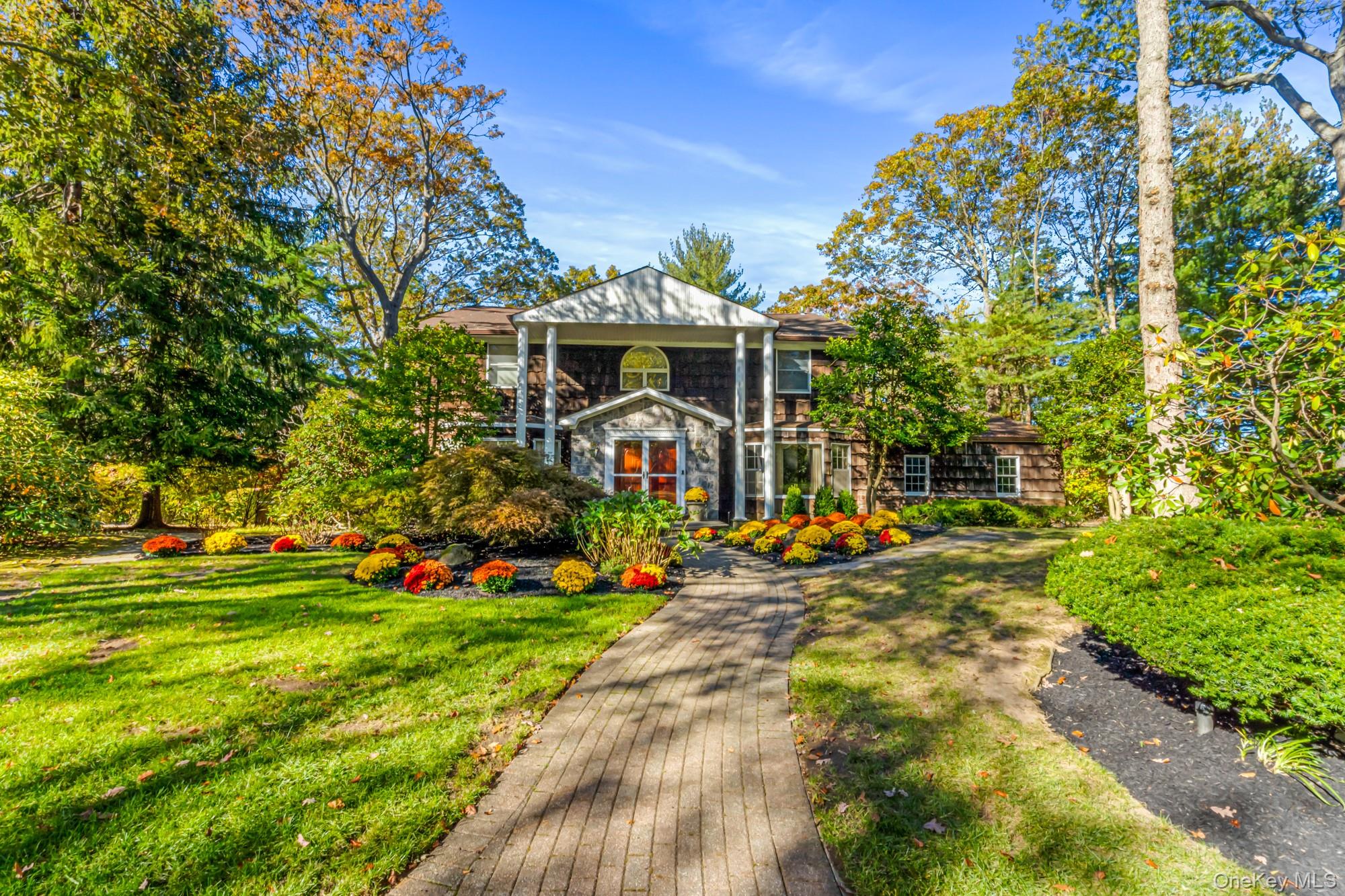 #1 photo, 29 Winter Lane, Dix Hills , NY 11746