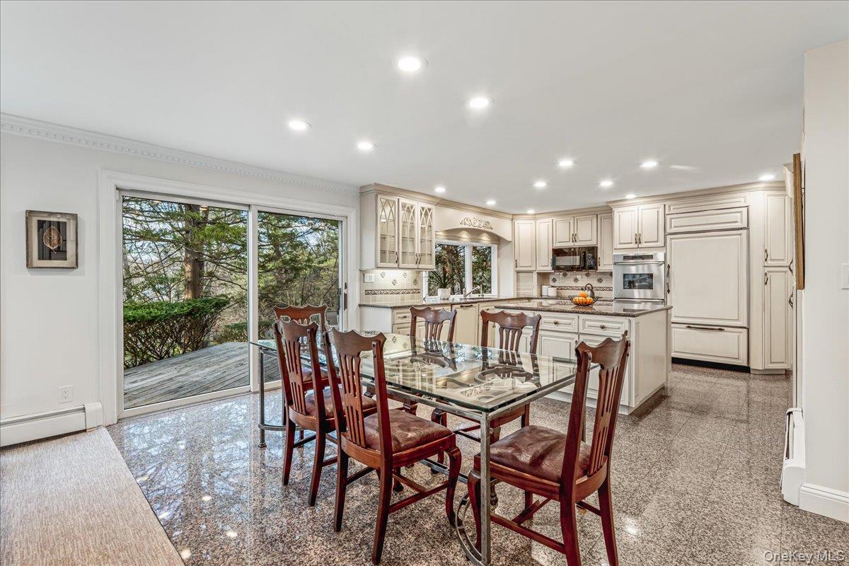 #16 photo, 29 Winter Lane, Dix Hills , NY 11746