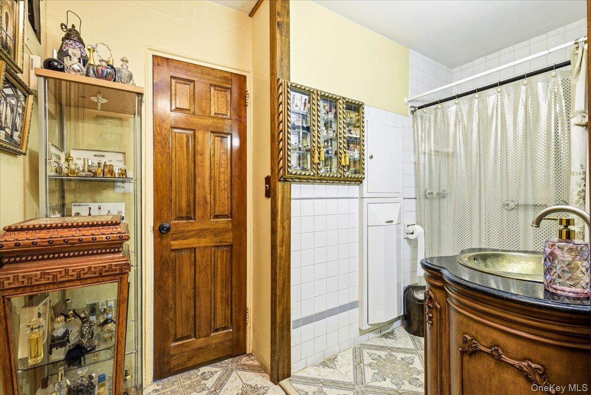 #7 photo, 61-55 98th Street, 皇后區 Rego Park , NY 11374