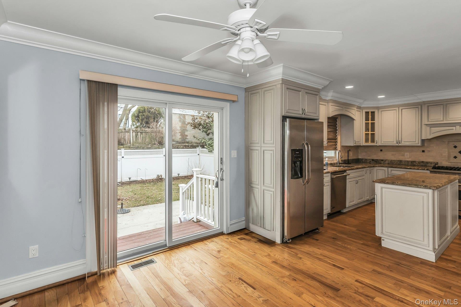 #14 photo, 180 Kensington Road, Garden City South , NY 11530