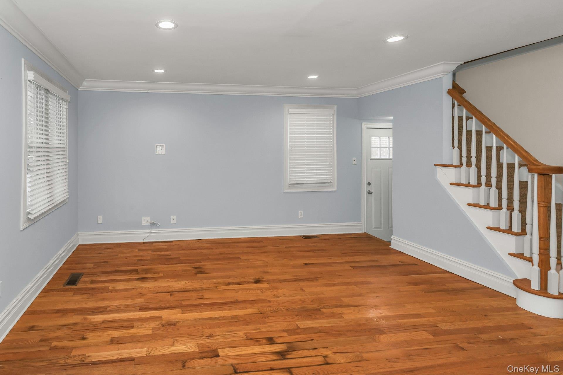 #7 photo, 180 Kensington Road, Garden City South , NY 11530