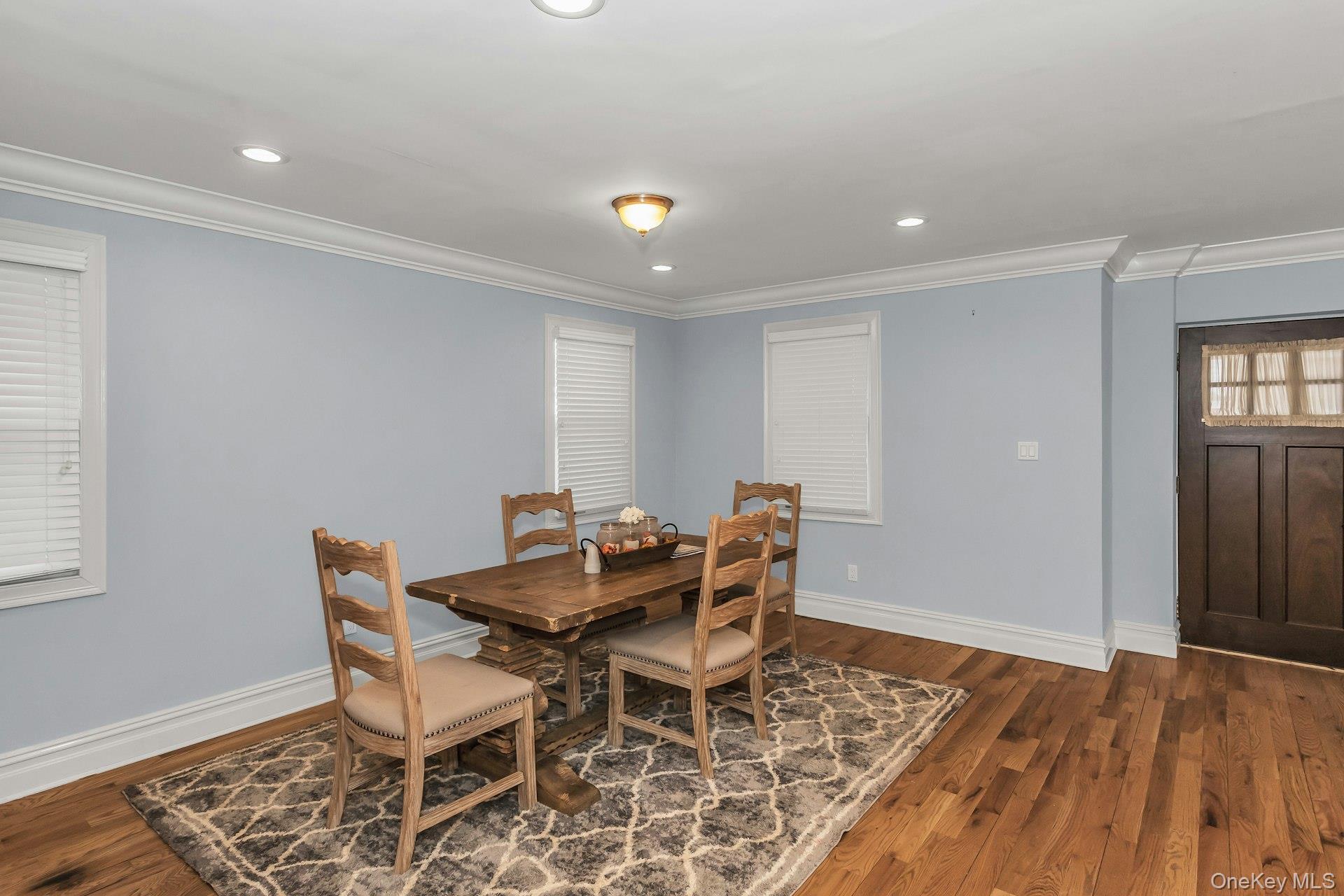 #8 photo, 180 Kensington Road, Garden City South , NY 11530