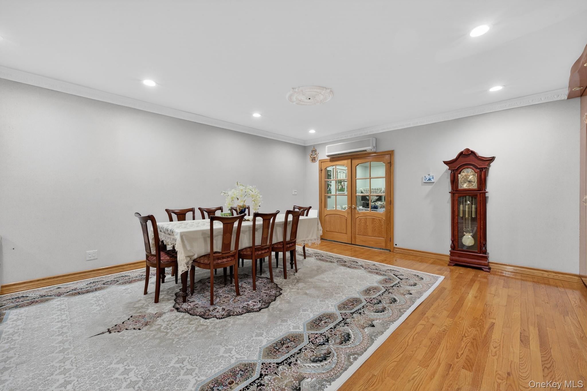#6 photo, 6433 Alderton Street, Rego Park , NY 11374