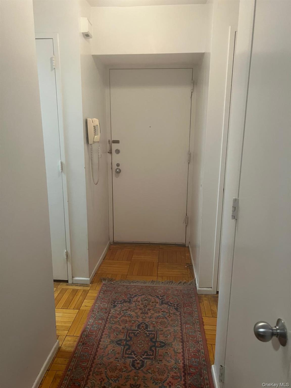 #14 photo, 330 E 38th Street, New York (Manhattan) , NY 10016