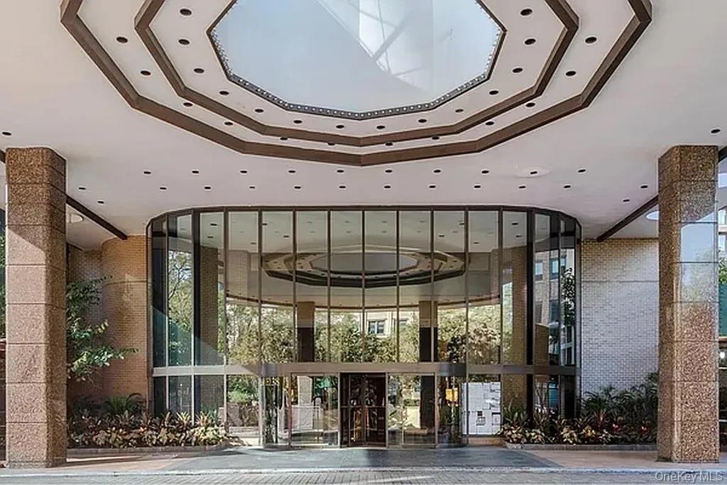 #2 photo, 330 E 38th Street, मैनहटन New York (Manhattan) , NY 10016