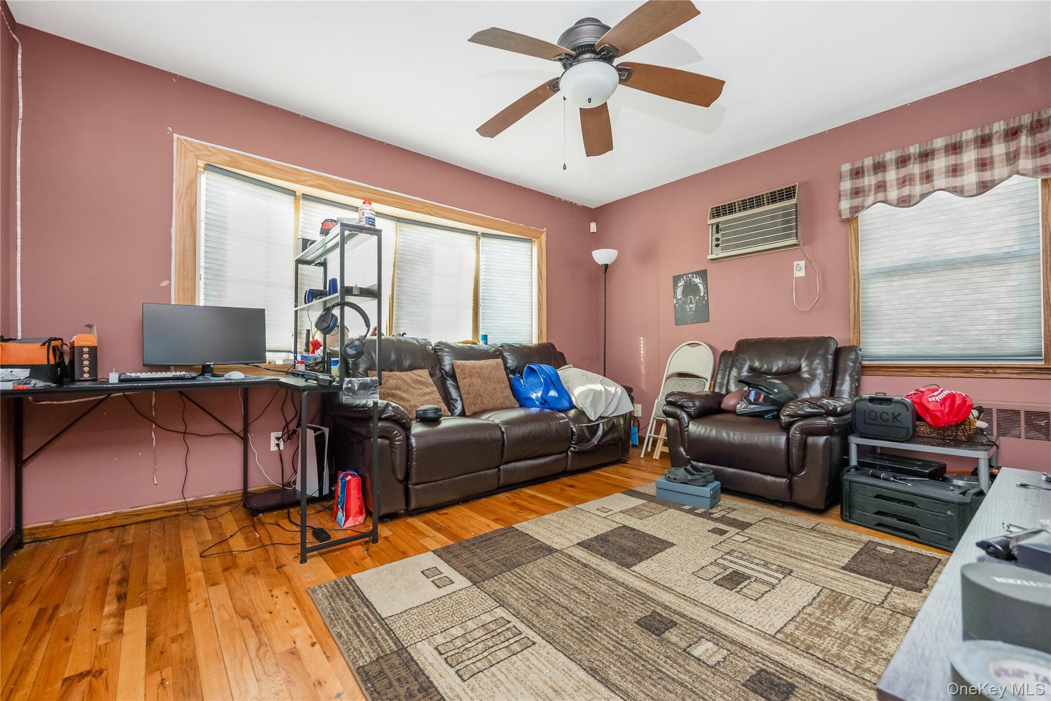 #13 photo, 3647 Bernard Drive, ناسو Wantagh , NY 11793