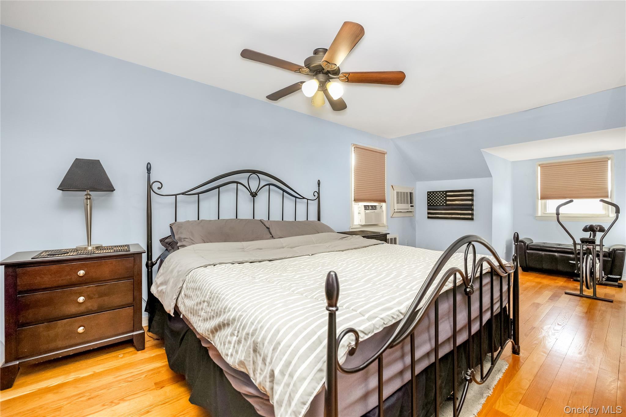 #15 photo, 3647 Bernard Drive, ناسو Wantagh , NY 11793