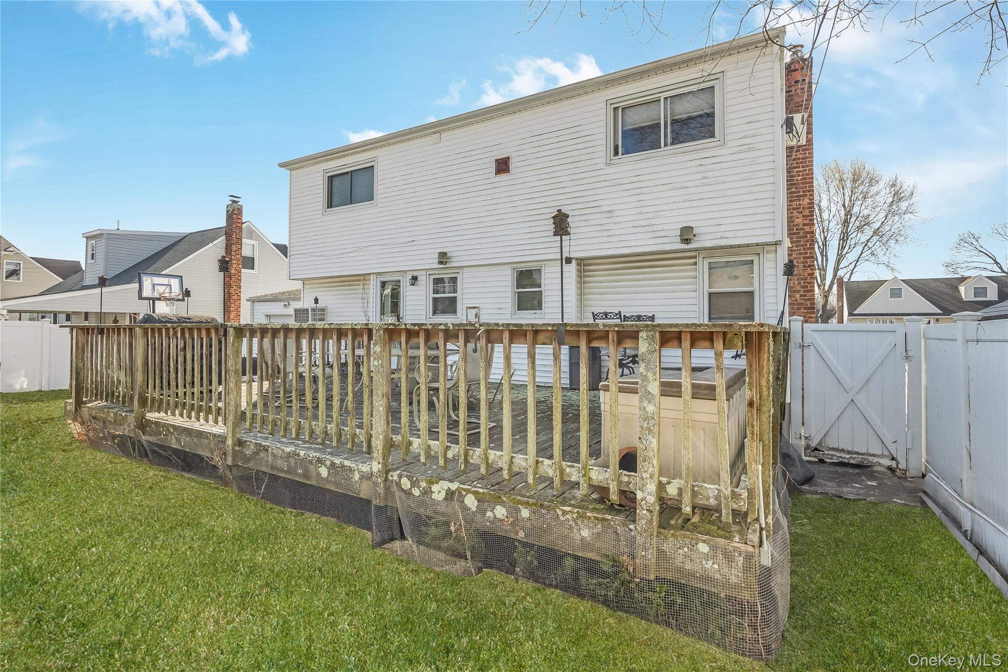 #18 photo, 3647 Bernard Drive, ناسو Wantagh , NY 11793