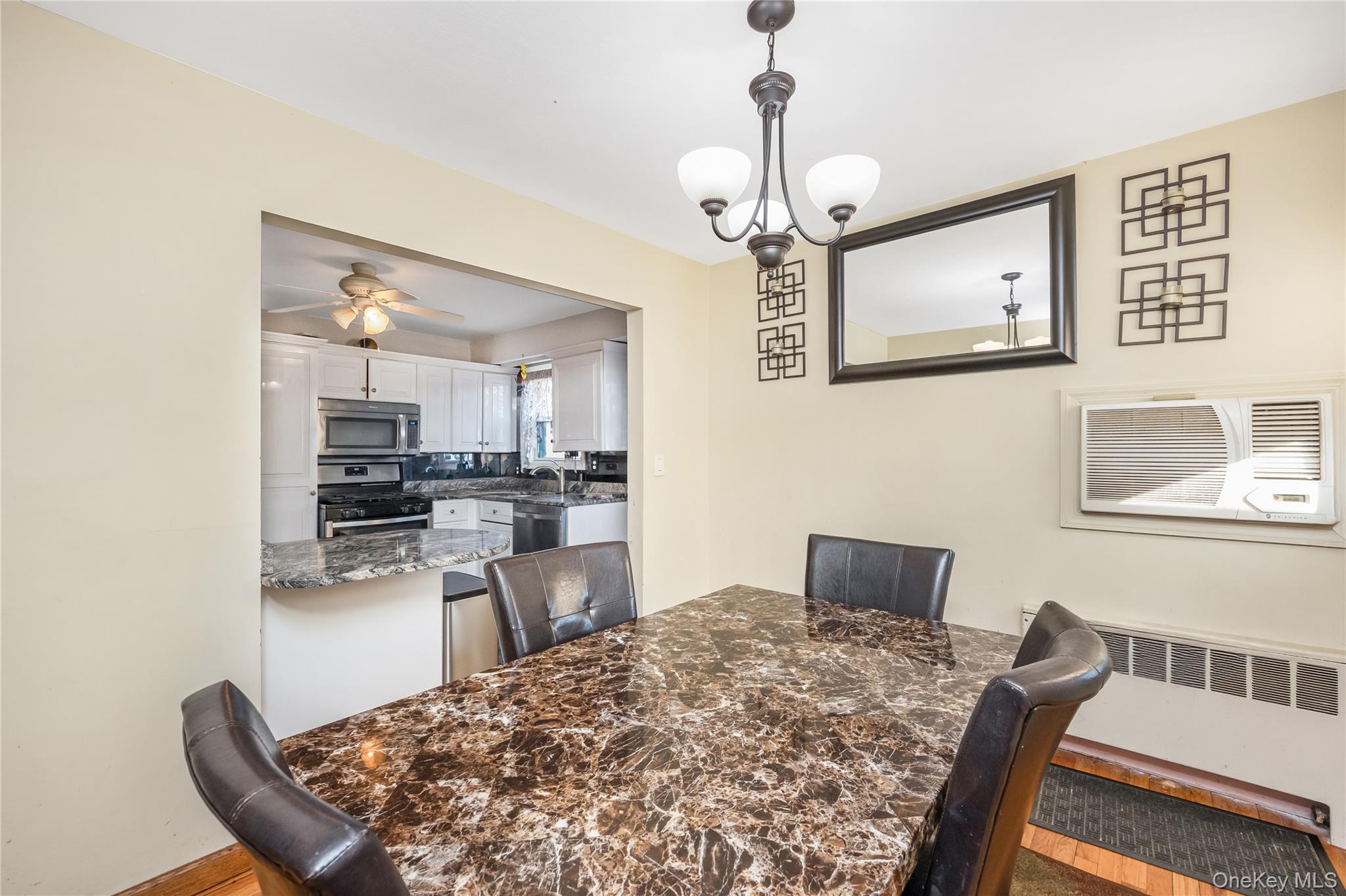 #8 photo, 3647 Bernard Drive, ناسو Wantagh , NY 11793