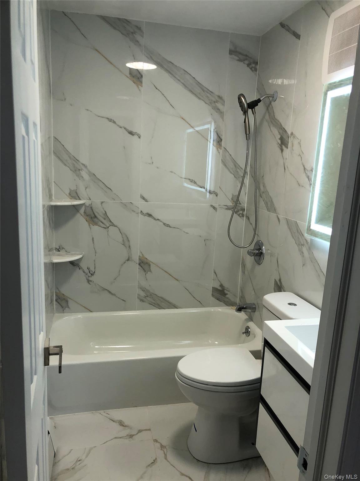 #9 photo, 25-28 120th Street, كوينز Flushing , NY 11354