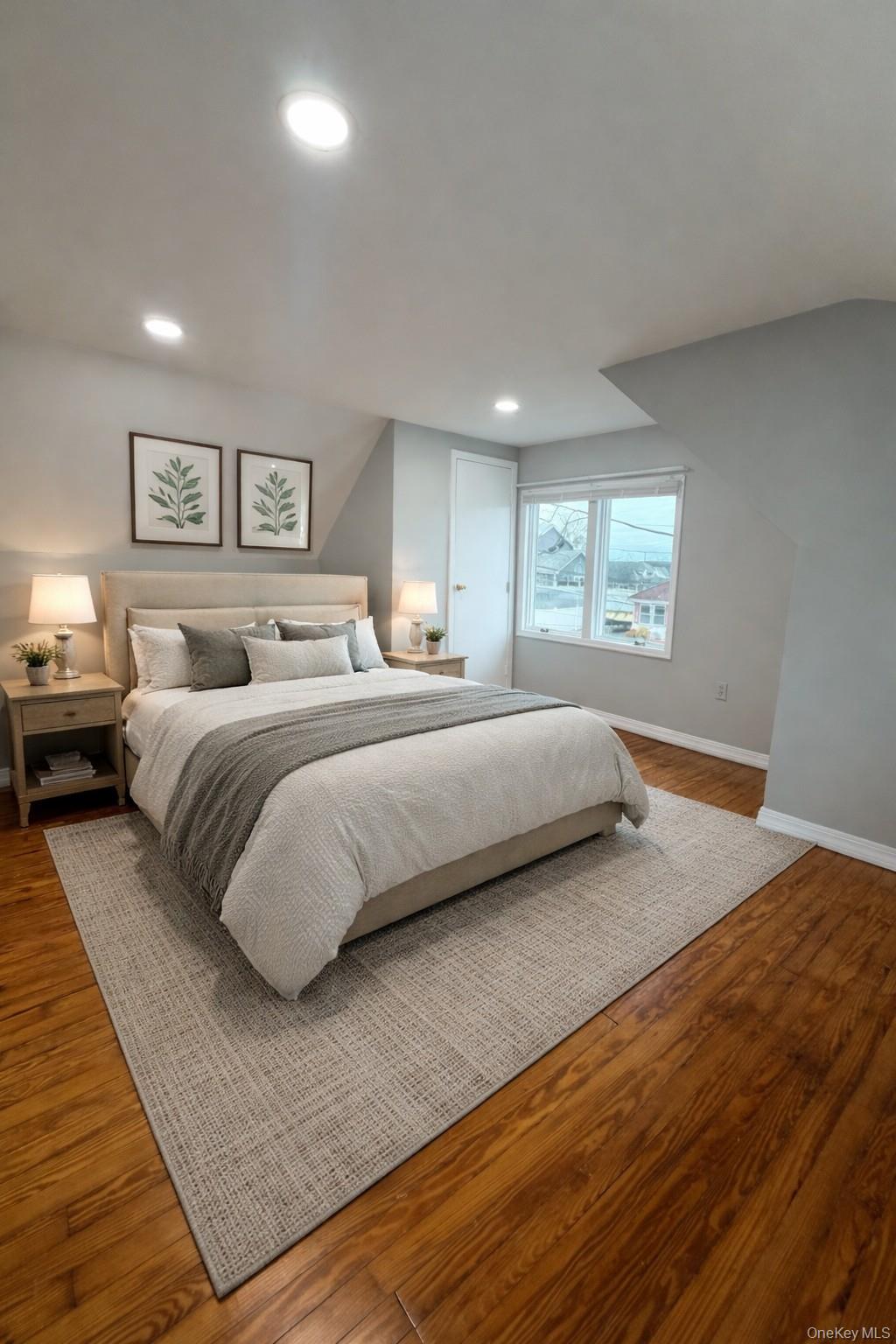 #13 photo, 7 S Atlantic Street, सफ़ोक काउंटी Bay Shore , NY 11706