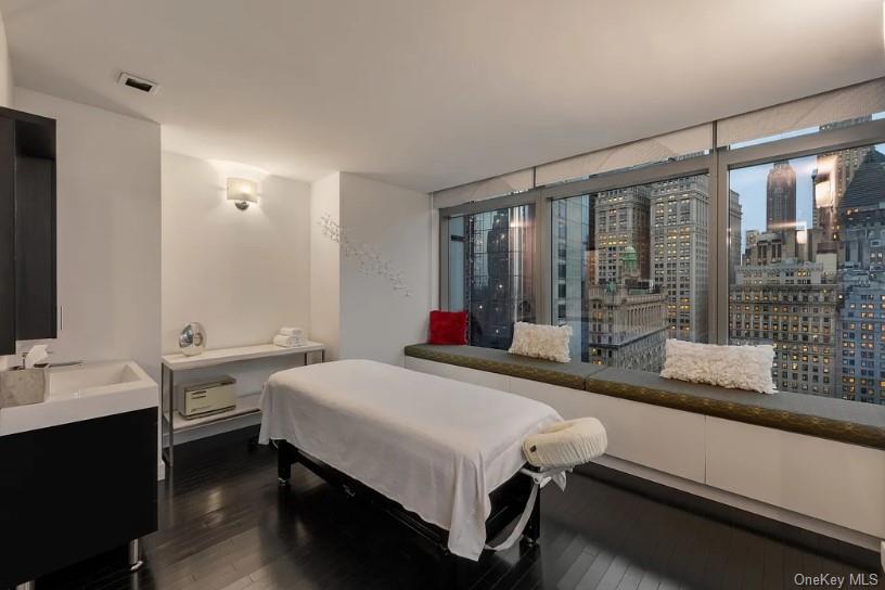 #6 photo, 123 Washington Street, New York (Manhattan) , NY 10006