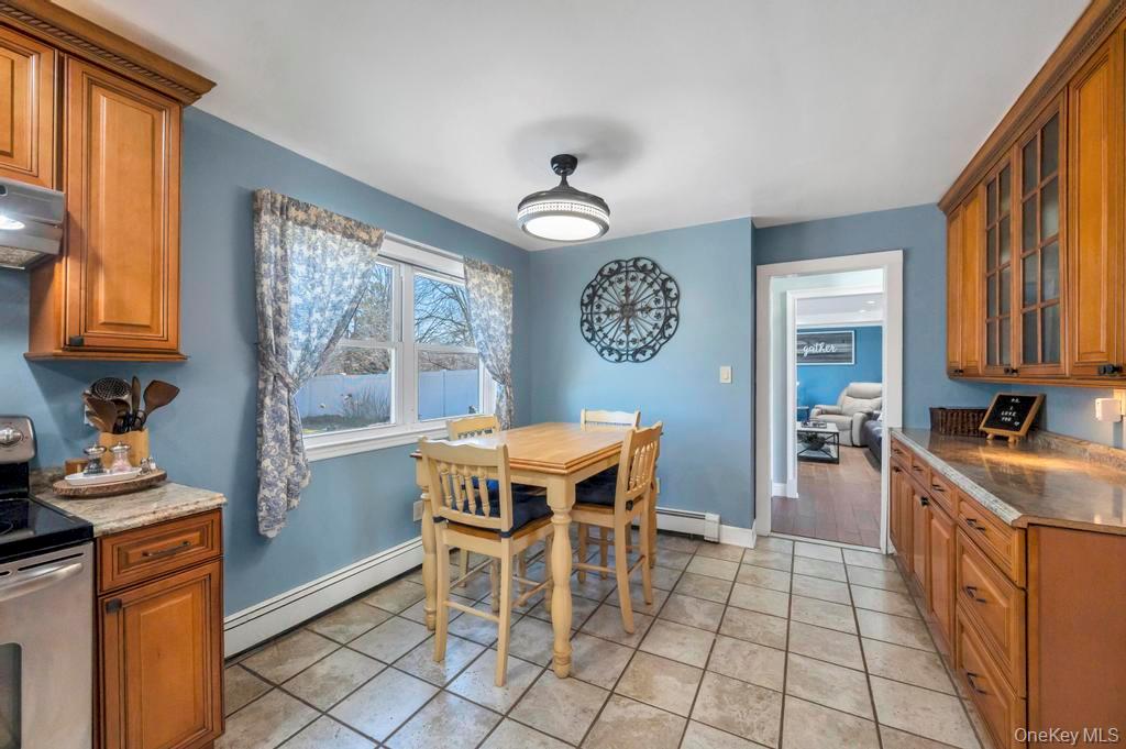 #14 photo, 21 Burwood Lane, Саффолк ‖ Coram , NY 11727