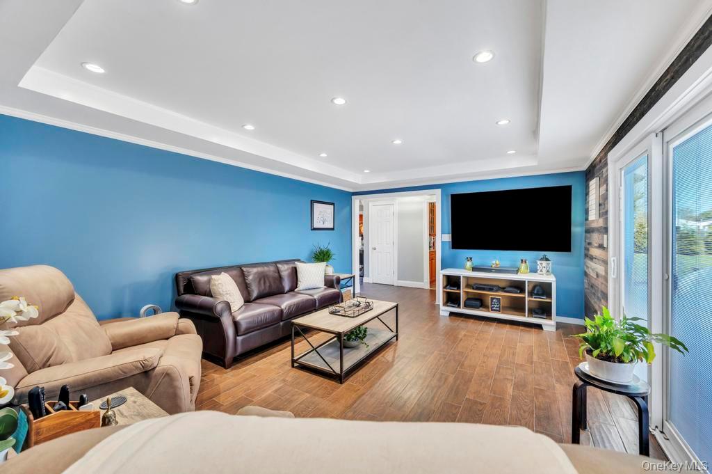 #16 photo, 21 Burwood Lane, Саффолк ‖ Coram , NY 11727