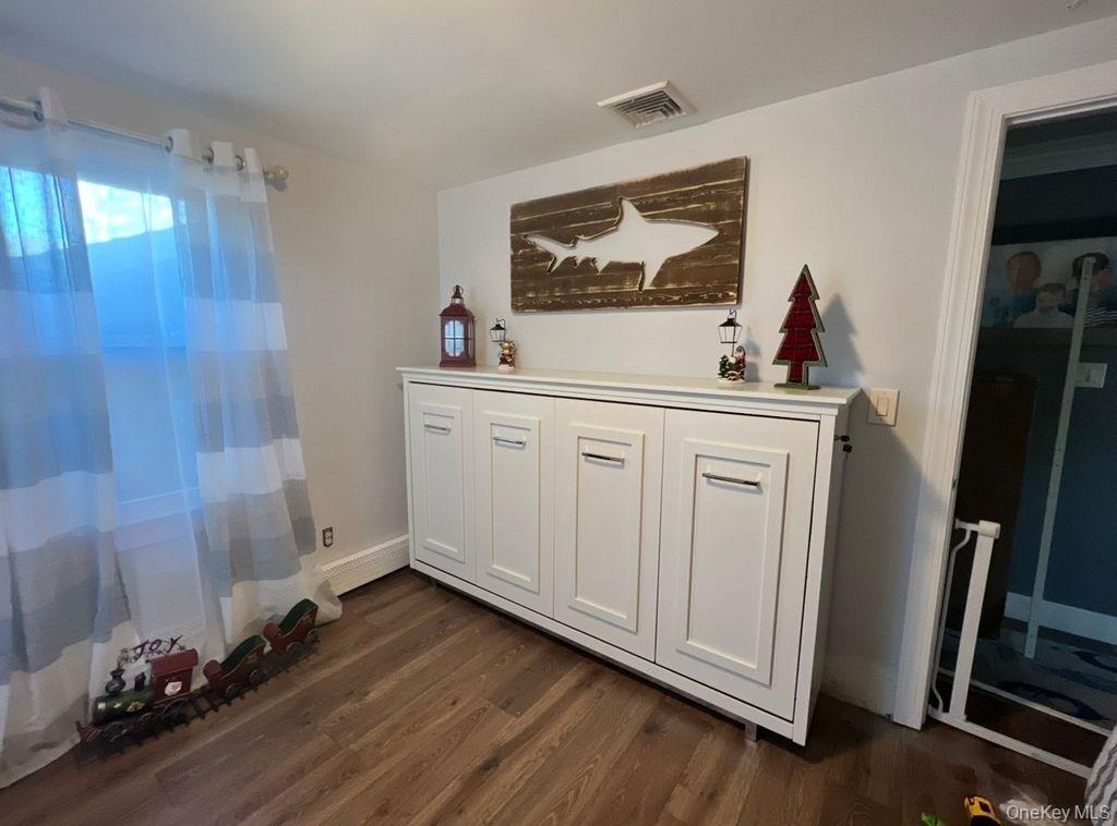 #8 photo, 17 Grove Street, 롱 아일랜드 Sayville , NY 11782