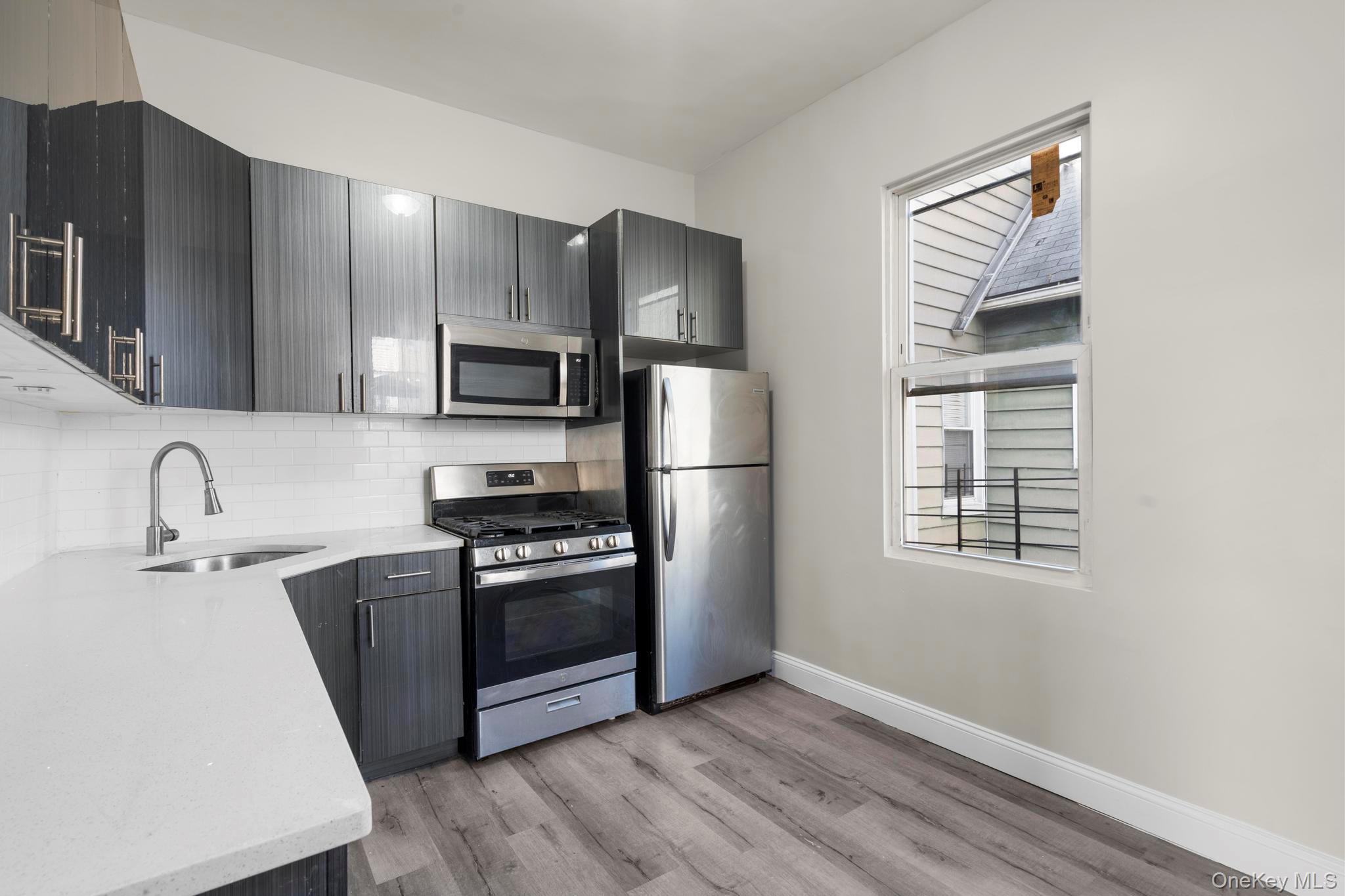 #3 photo, 142 Buena Vista Avenue, Yonkers , NY 10701