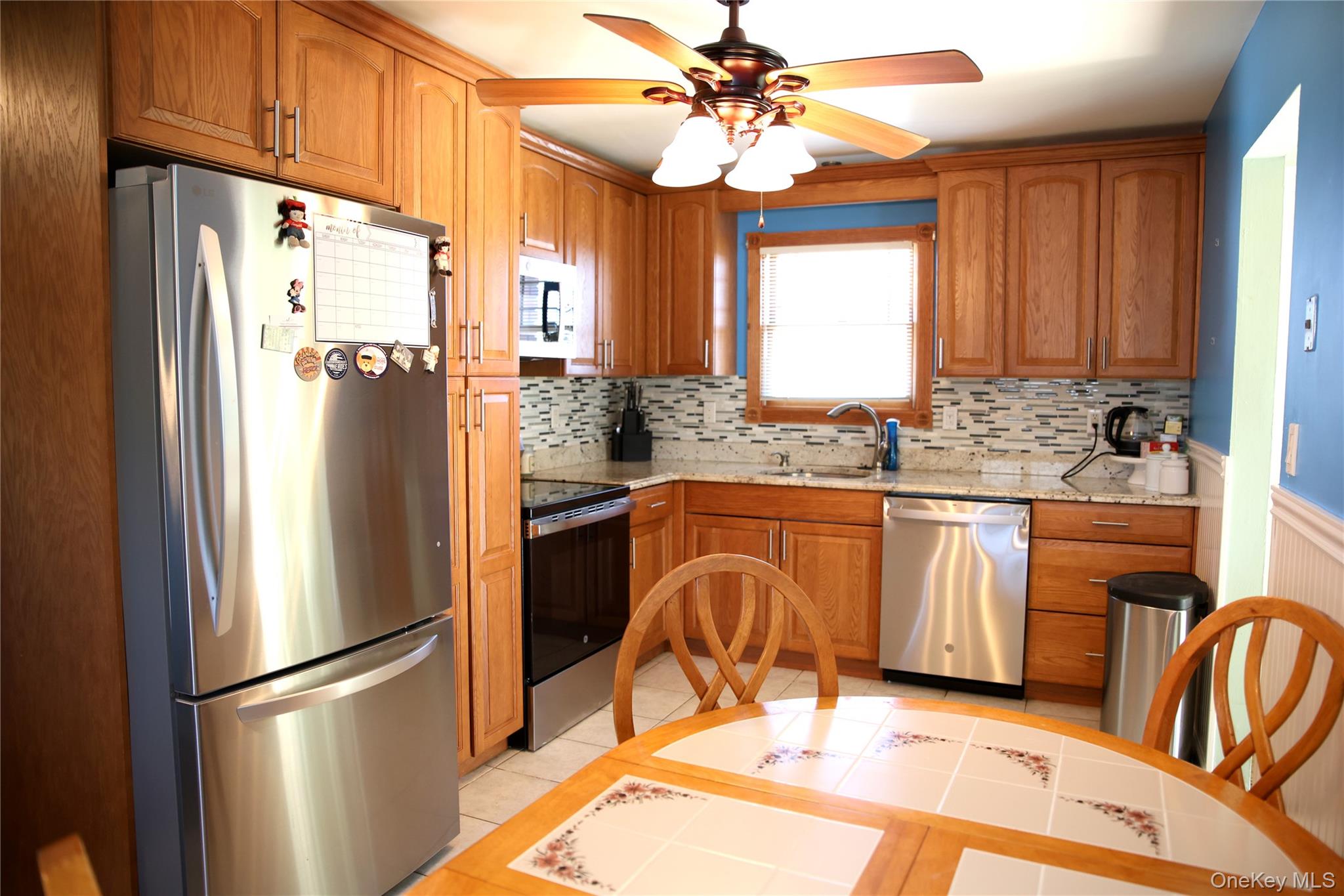 #4 photo, 250 Wyona Avenue, سوفولك Lindenhurst , NY 11757