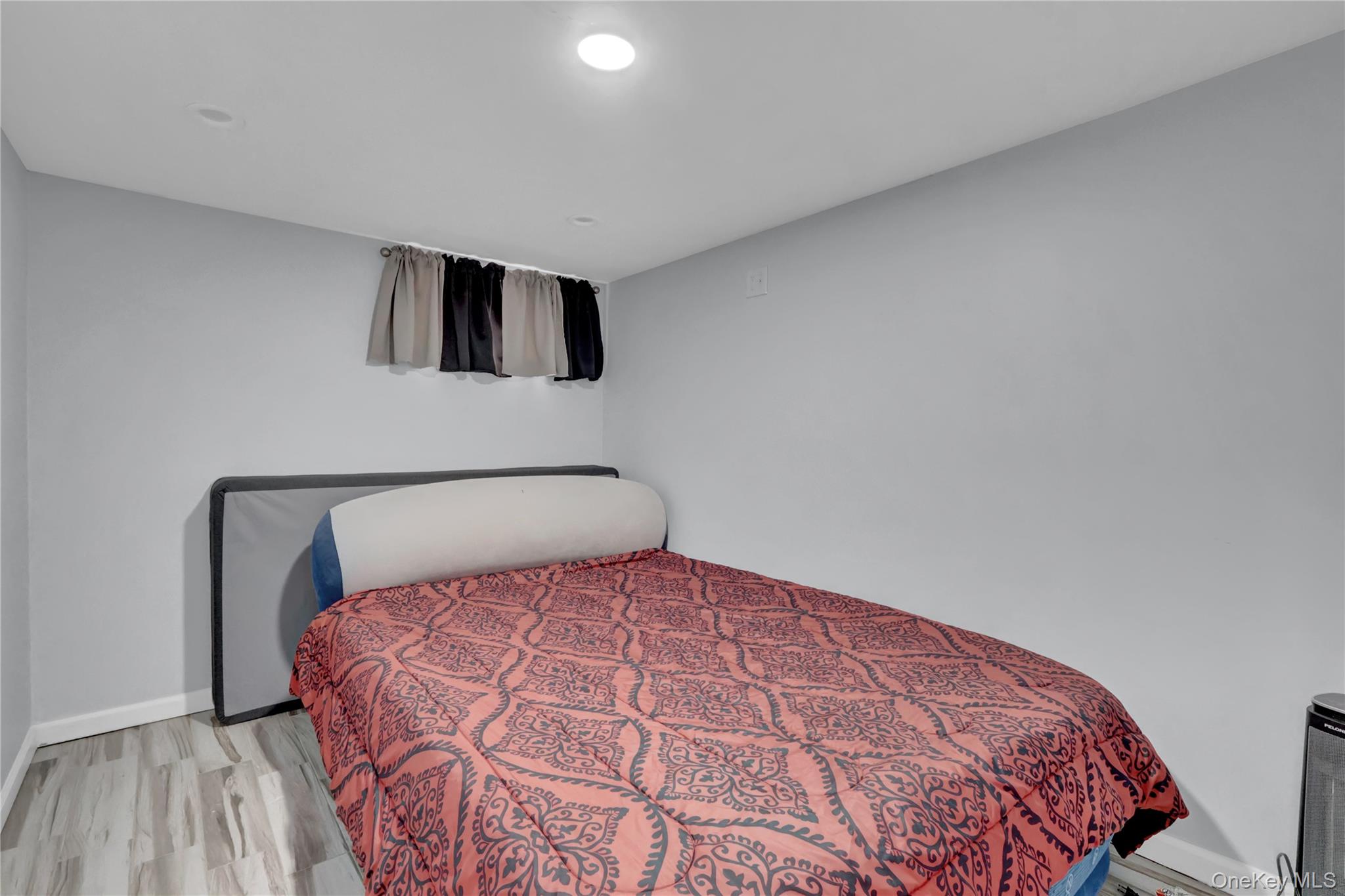 #20 photo, 26 Hilbert Street, Hempstead , NY 11550