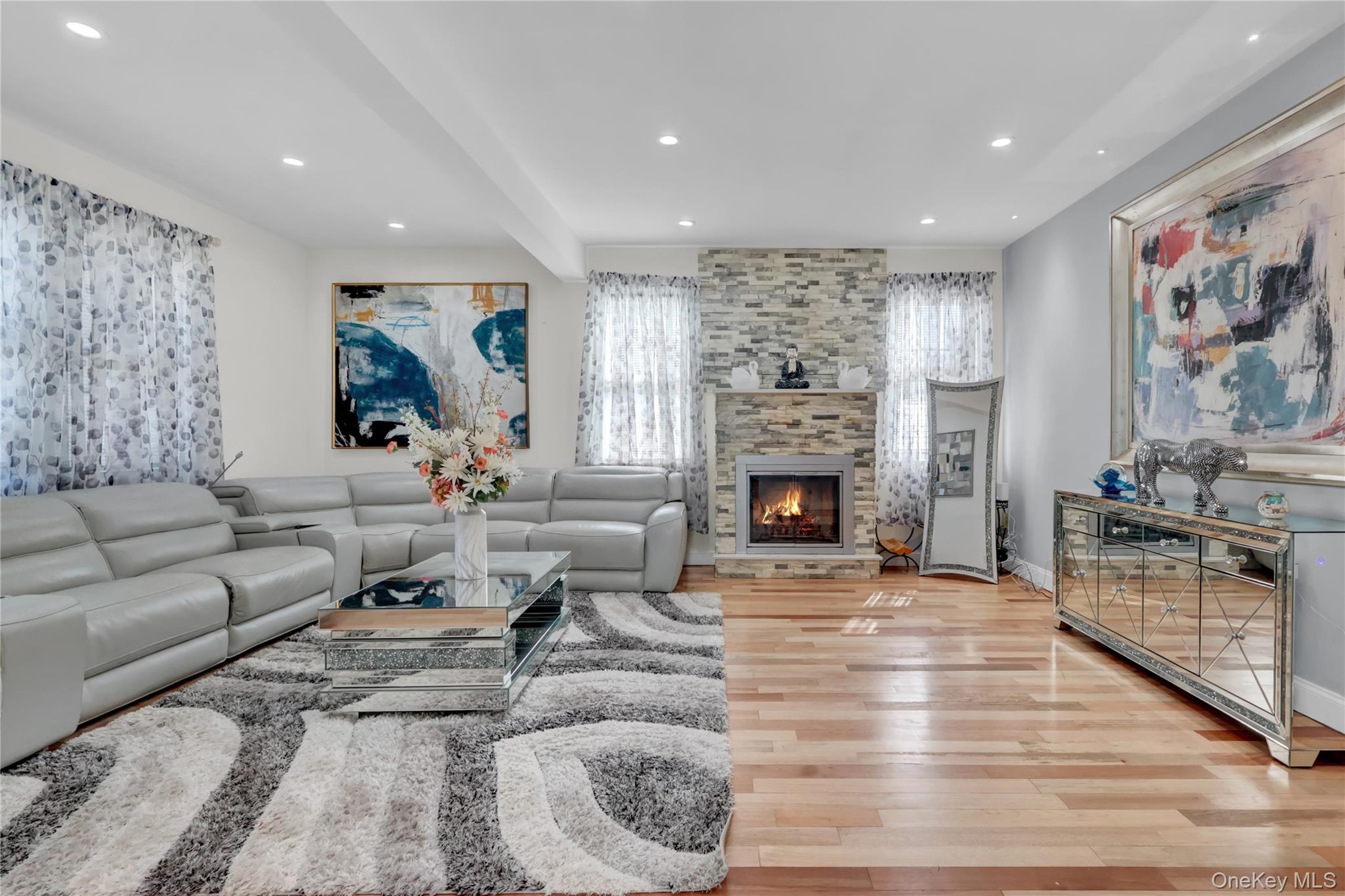 #5 photo, 26 Hilbert Street, Hempstead , NY 11550