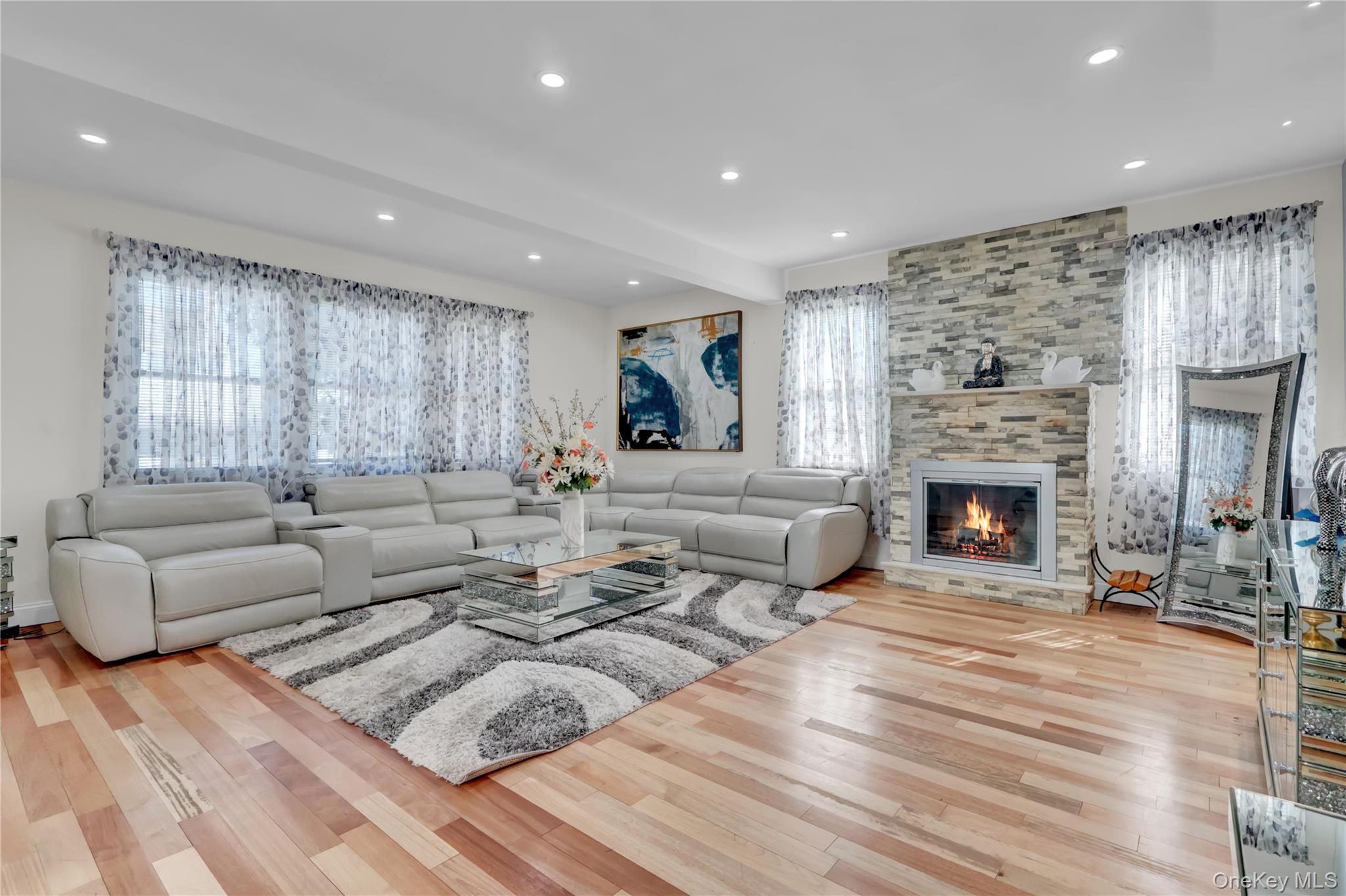 #6 photo, 26 Hilbert Street, Hempstead , NY 11550