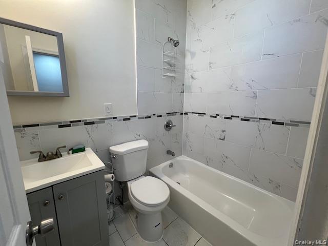 #8 photo, 10529 Liberty Avenue, कुईंस Ozone Park , NY 11417