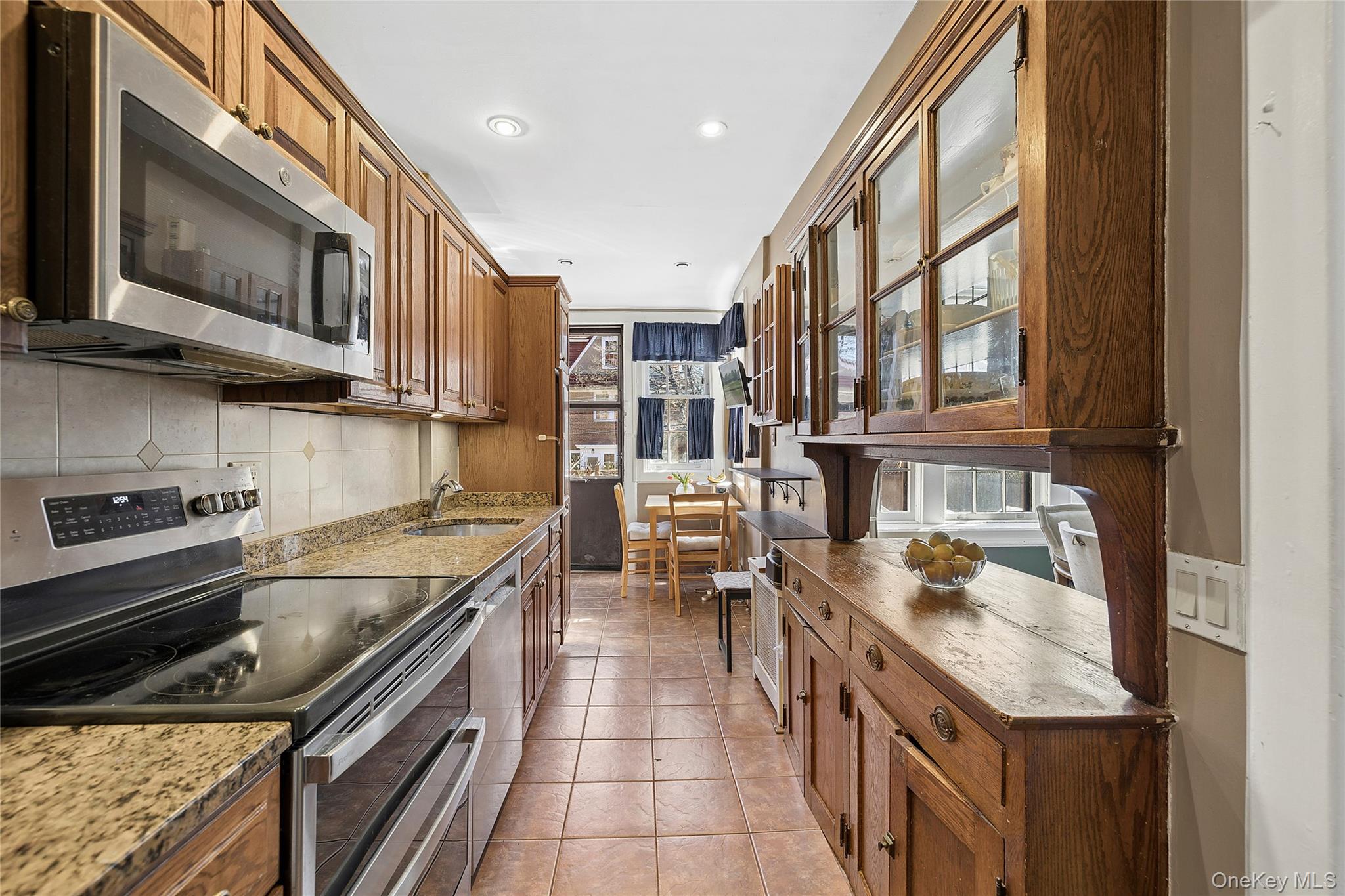 #5 photo, 46 Slocum Crescent, كوينز Forest Hills , NY 11375