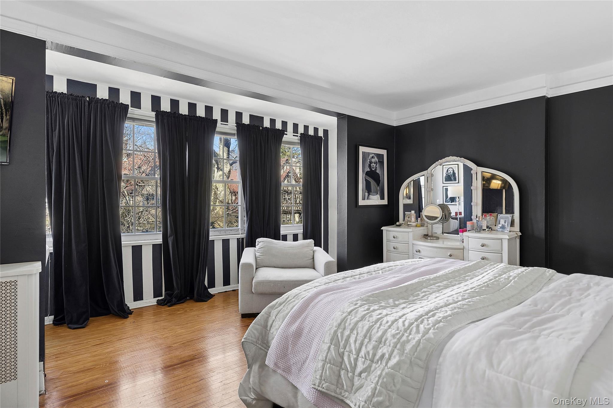 #7 photo, 46 Slocum Crescent, كوينز Forest Hills , NY 11375