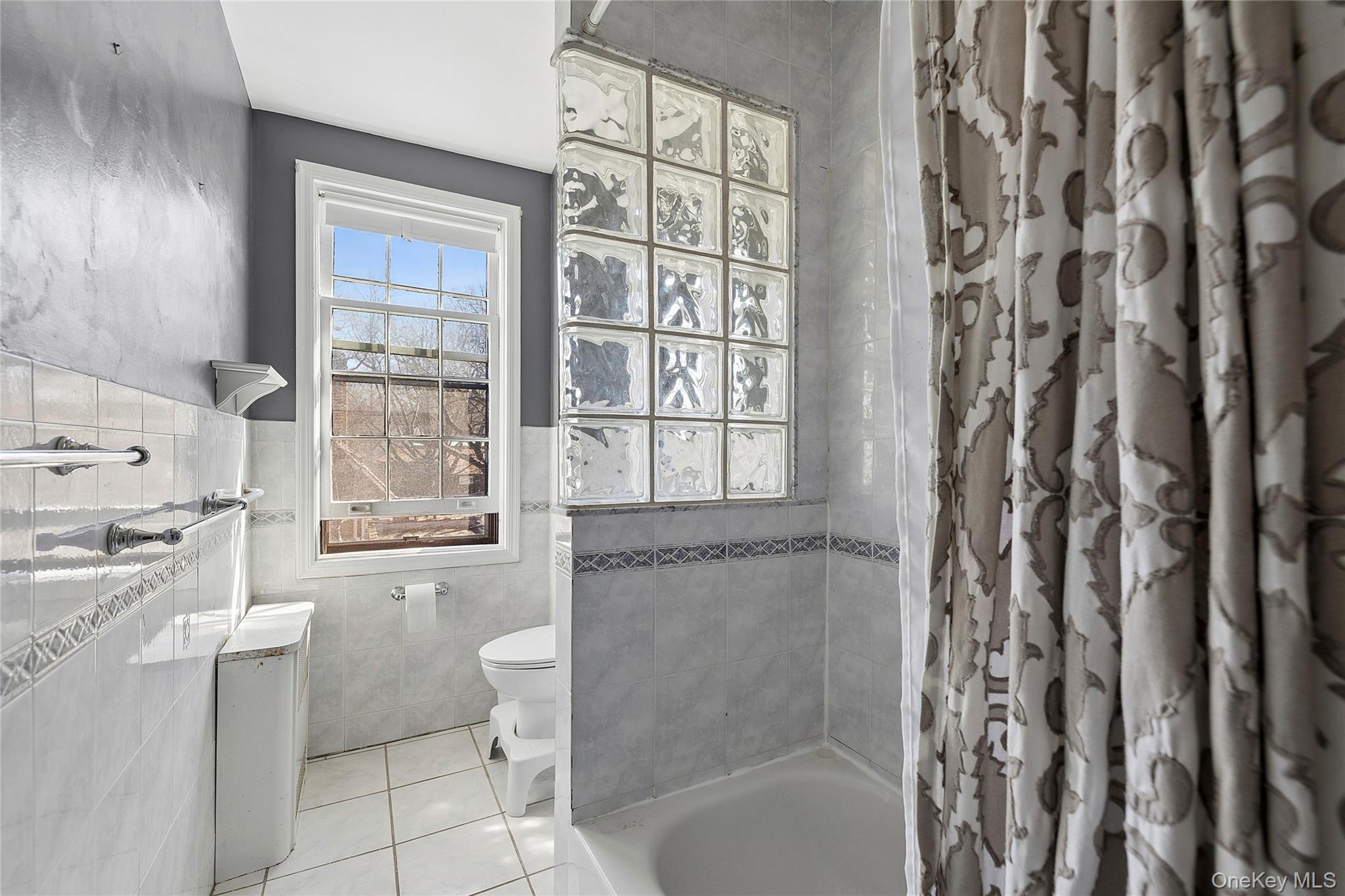 #9 photo, 46 Slocum Crescent, كوينز Forest Hills , NY 11375