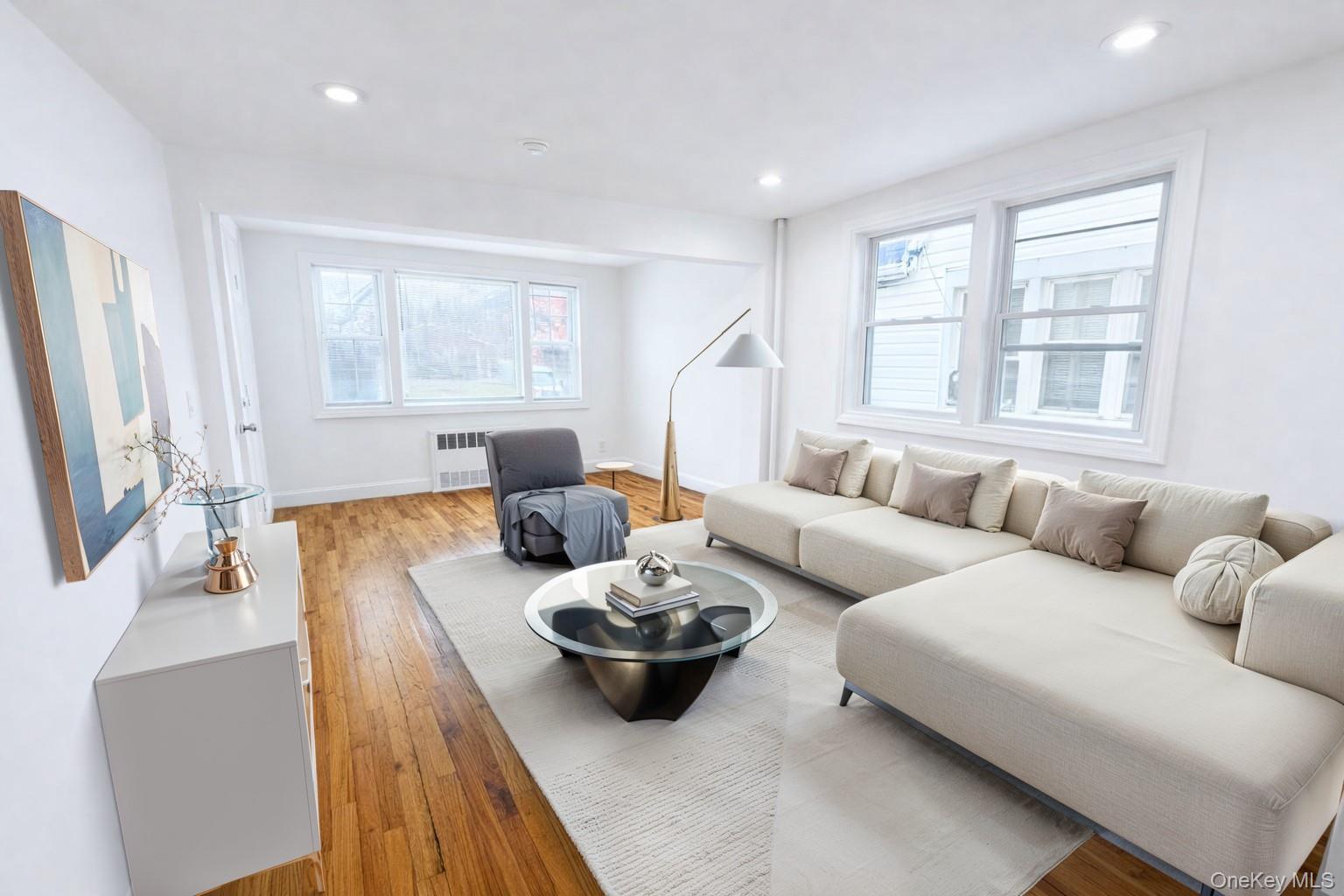 #3 photo, 967 E 94th Street, Бруклин ‖ Brooklyn , NY 11236