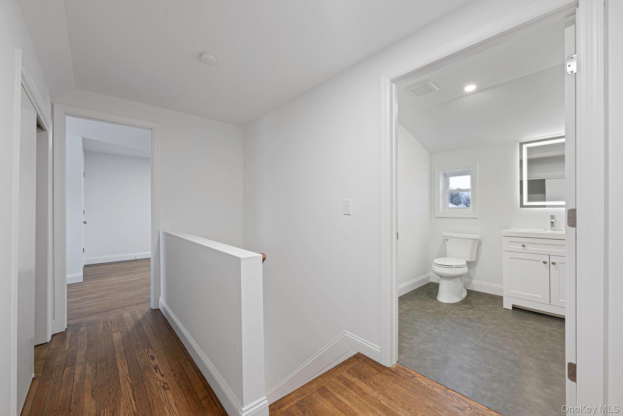 #12 photo, 18 Oakdale Place, Massapequa Park , NY 11762