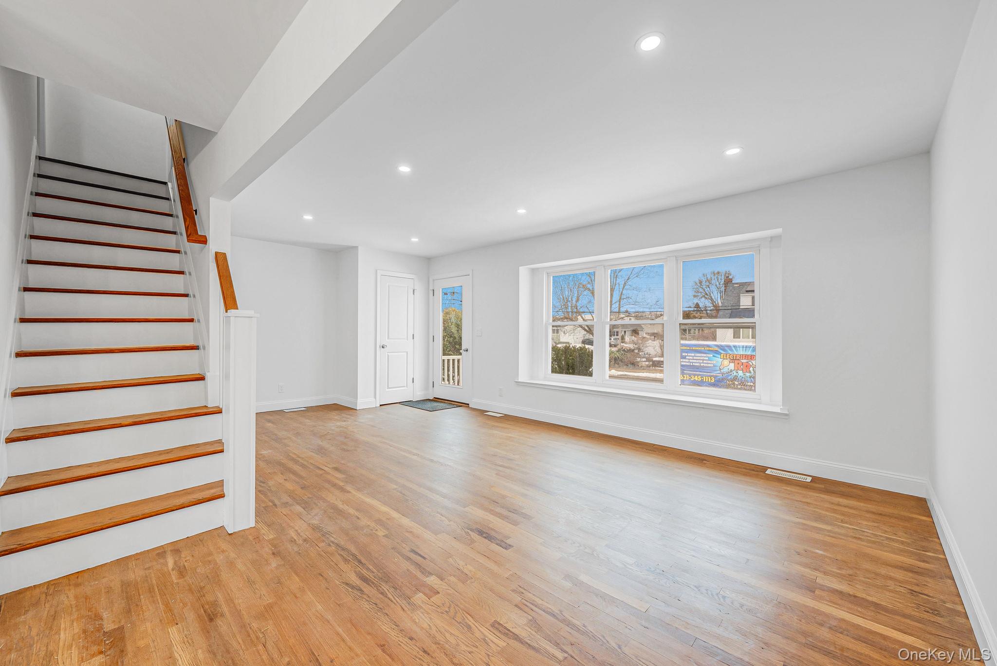 #17 photo, 18 Oakdale Place, Massapequa Park , NY 11762