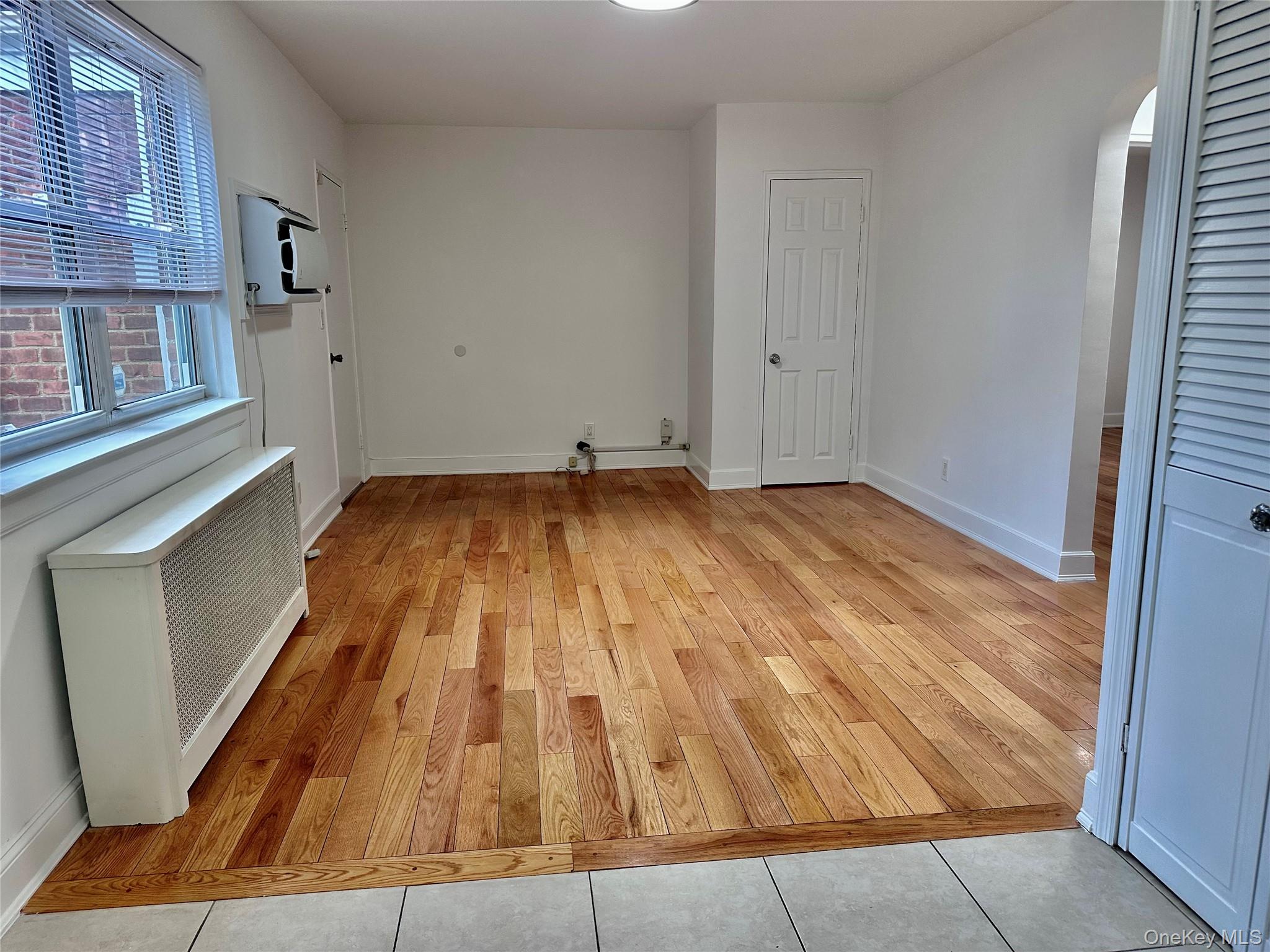 #10 photo, 25555 75th Avenue, Glen Oaks , NY 11004