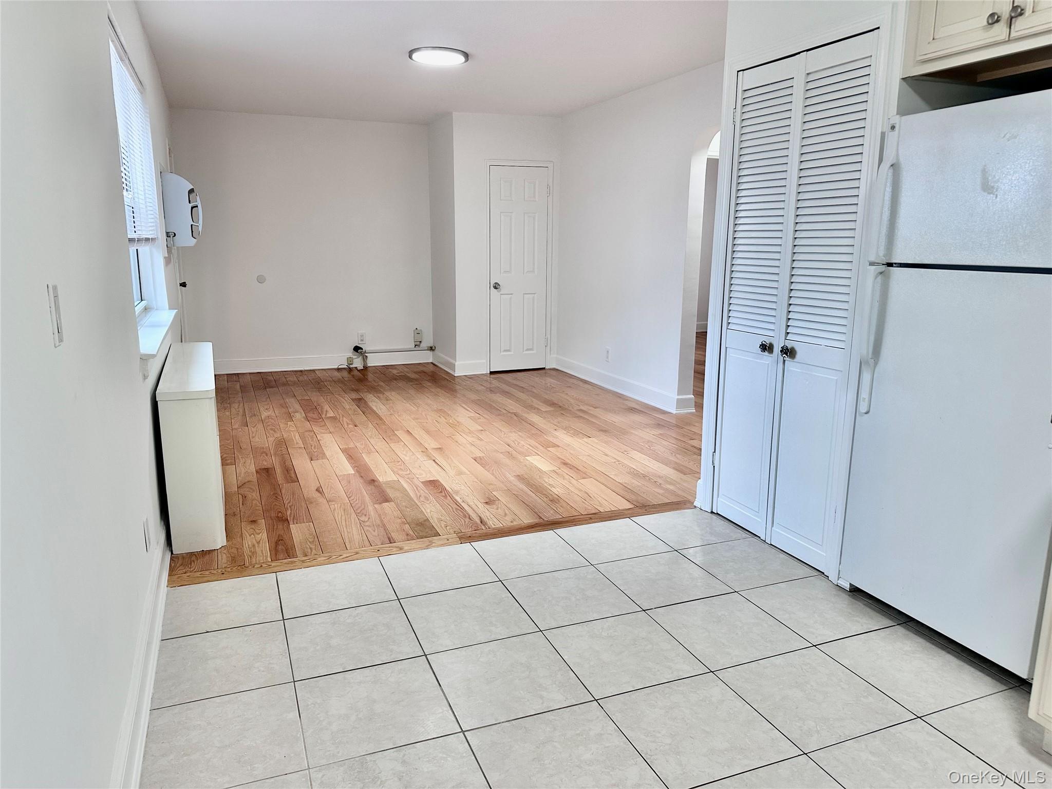 #9 photo, 25555 75th Avenue, Glen Oaks , NY 11004