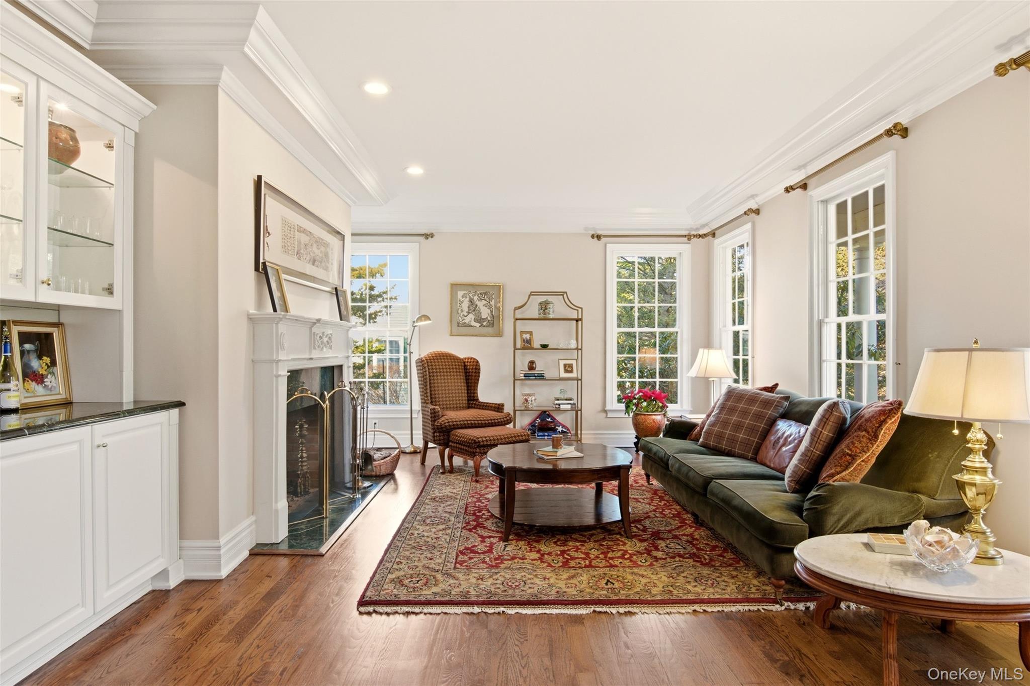 #7 photo, 4 Daniel Way, سوفولك Setauket , NY 11733