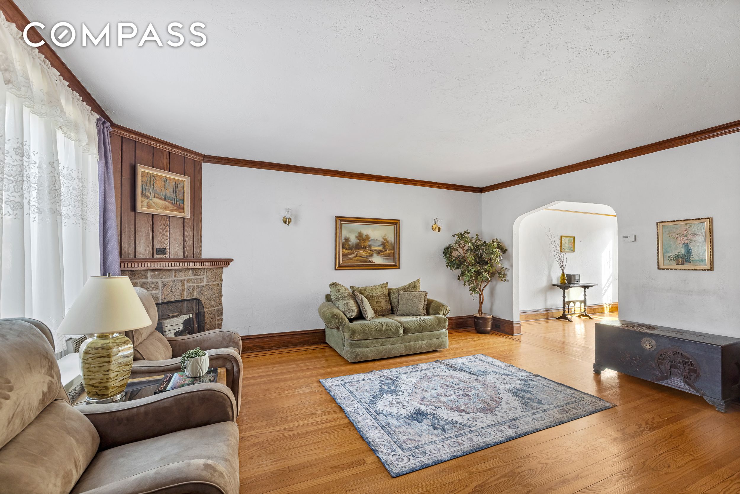 #5 photo, 77-09 82nd Street, Куинс ‖ Glendale , NY 11385