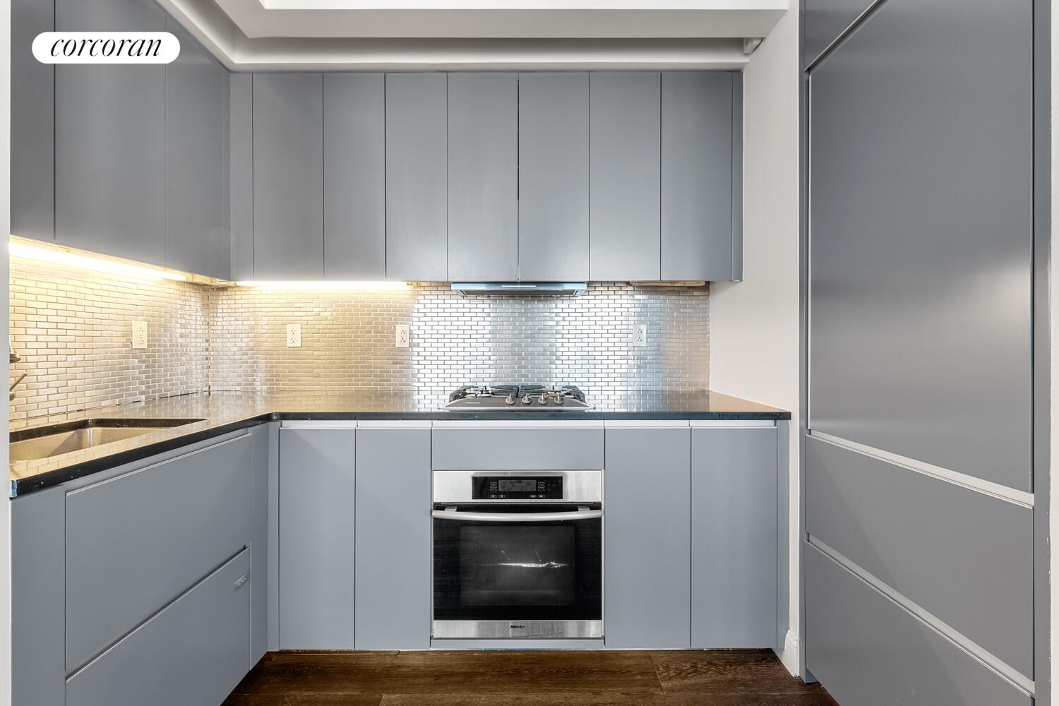 #4 photo, 340 E 23RD Street, Манхэттен ‖ Gramercy Park , NY 10010