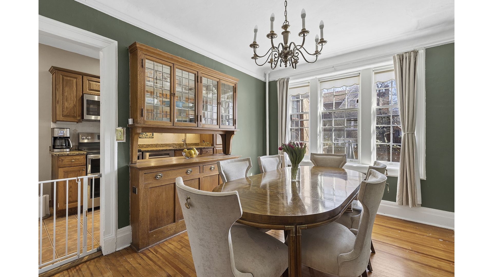 #5 photo, 46 SLOCUM Crescent, Куинс ‖ Forest Hills , NY 11375