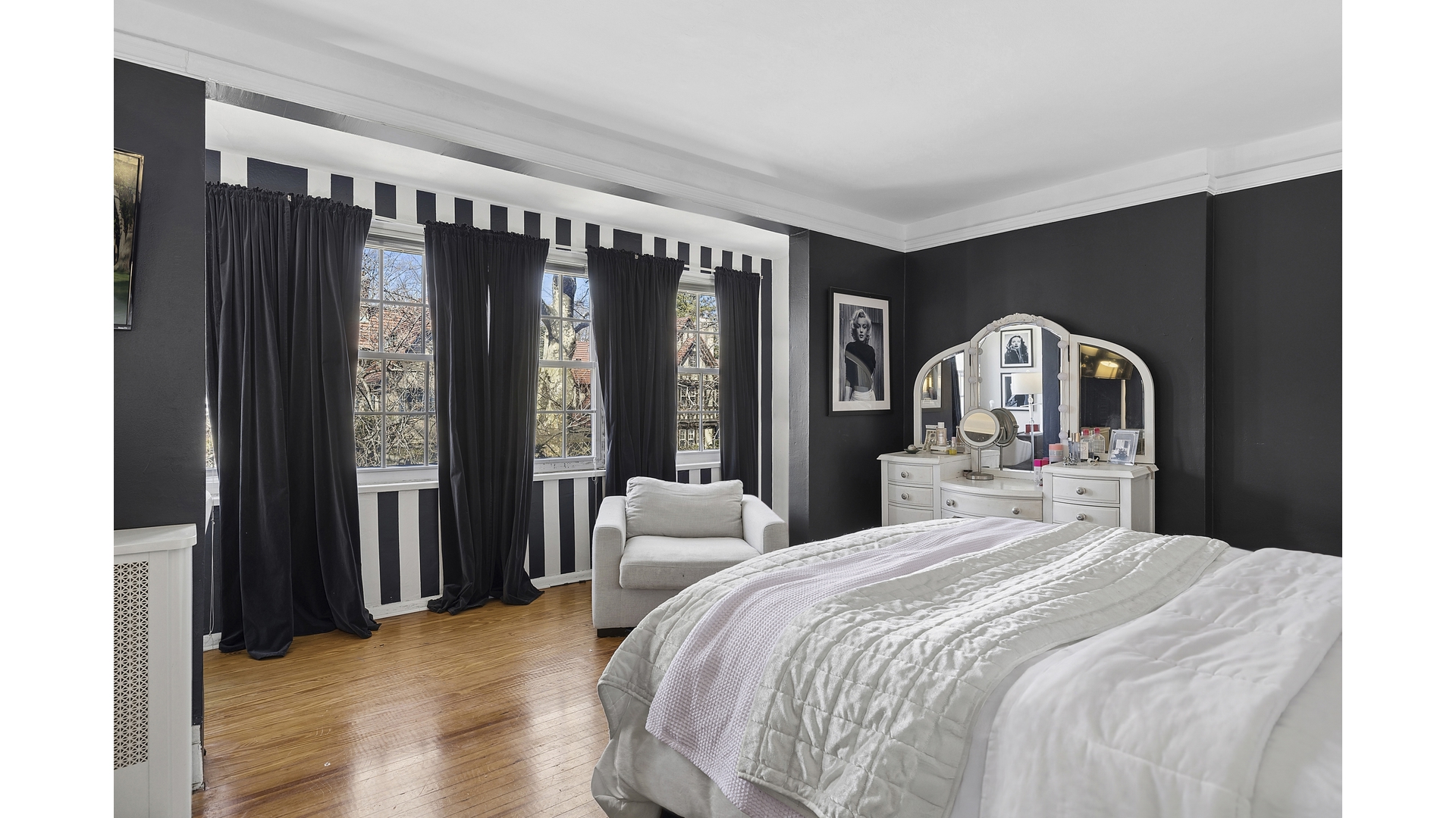 #8 photo, 46 SLOCUM Crescent, Куинс ‖ Forest Hills , NY 11375