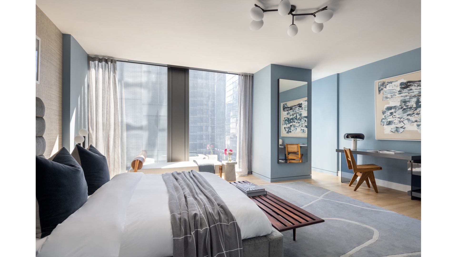 #10 photo, 53 W 53RD Street, Манхэттен ‖ Midtown , NY 10019