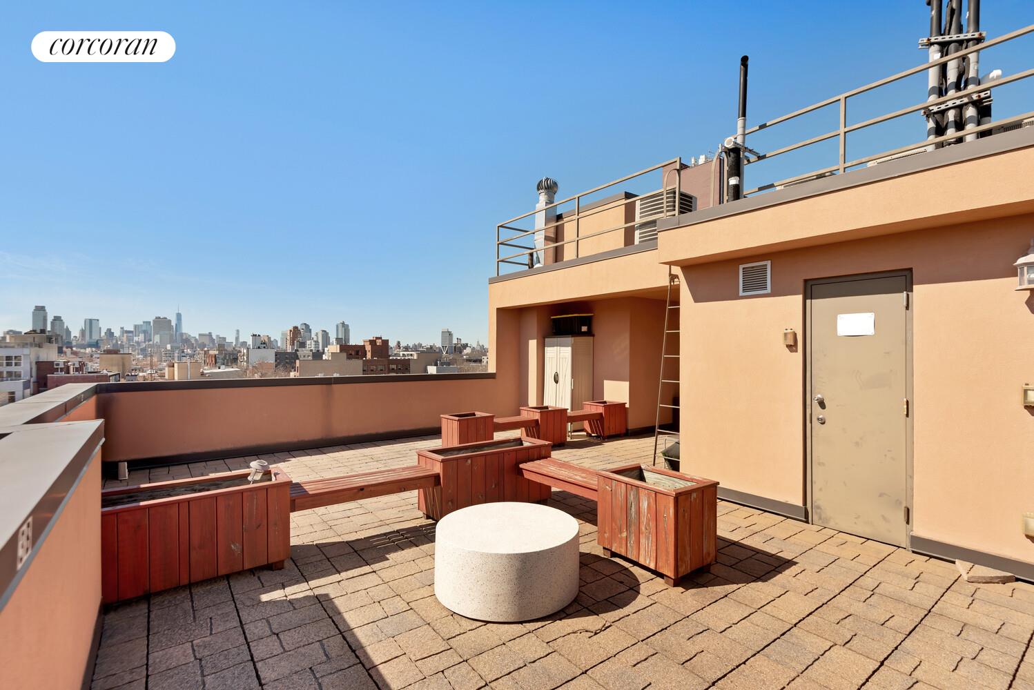 #6 photo, 218 FROST Street, Бруклин ‖ Williamsburg , NY 11211