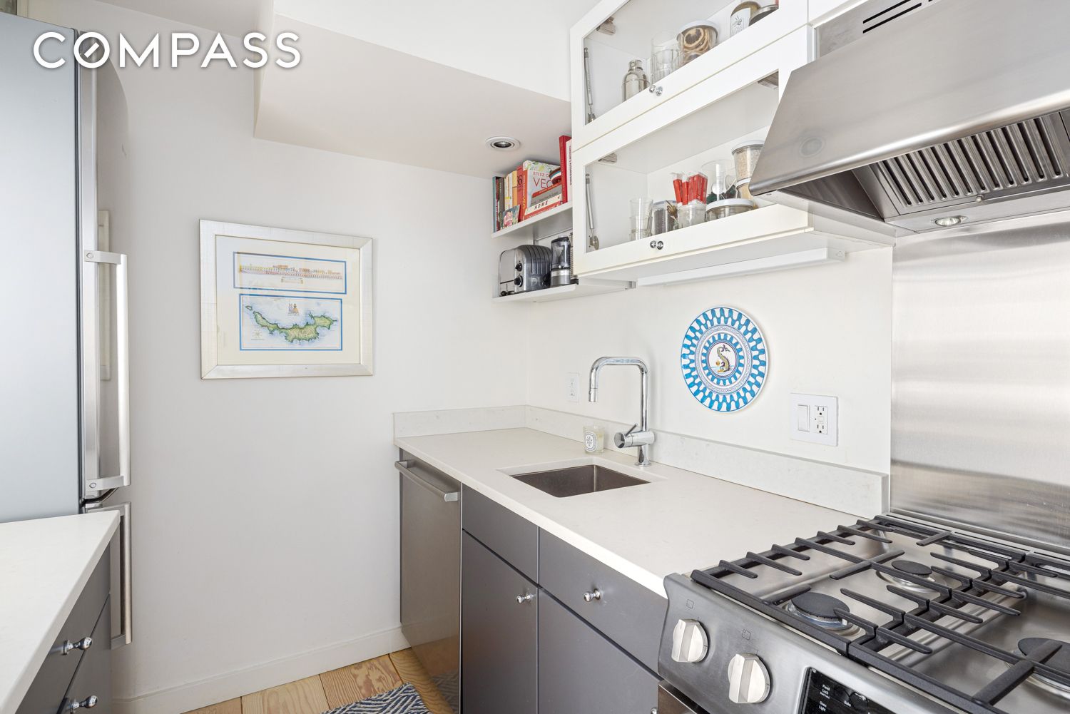 #7 photo, 77 Bleecker Street, Манхэттен ‖ Greenwich Village , NY 10012