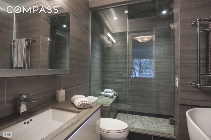 #7 photo, New York City, Lenox Hill , NY 10021