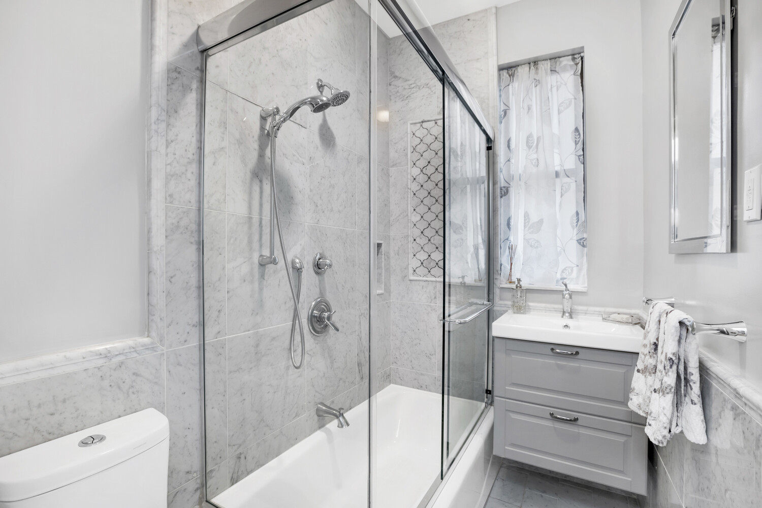 #11 photo, 535 W 110TH Street, Morningside Heights , NY 10025