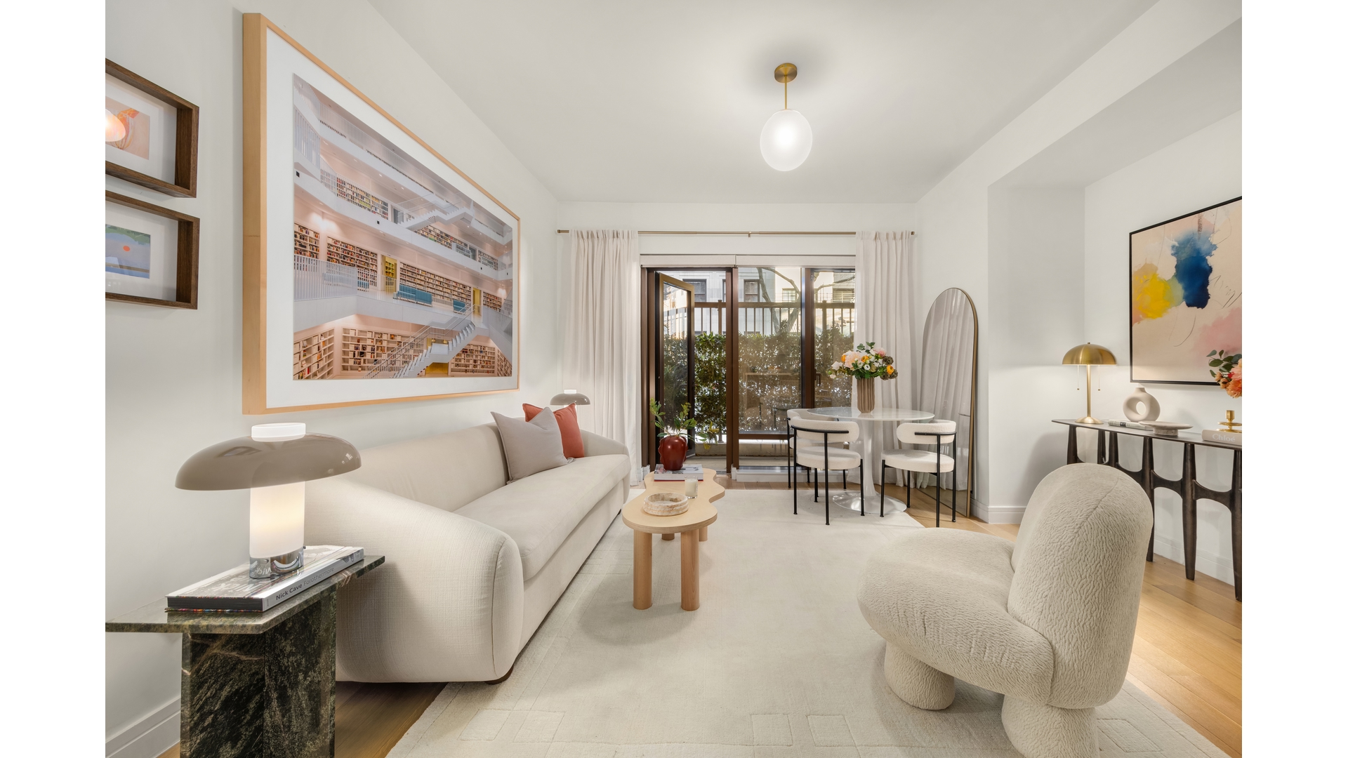 #1 photo, 230 E 20TH Street, מנהטן Gramercy Park , NY 10003