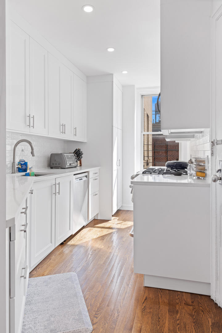 #7 photo, 145 W 86TH Street, مانهاتن Upper West Side , NY 10024