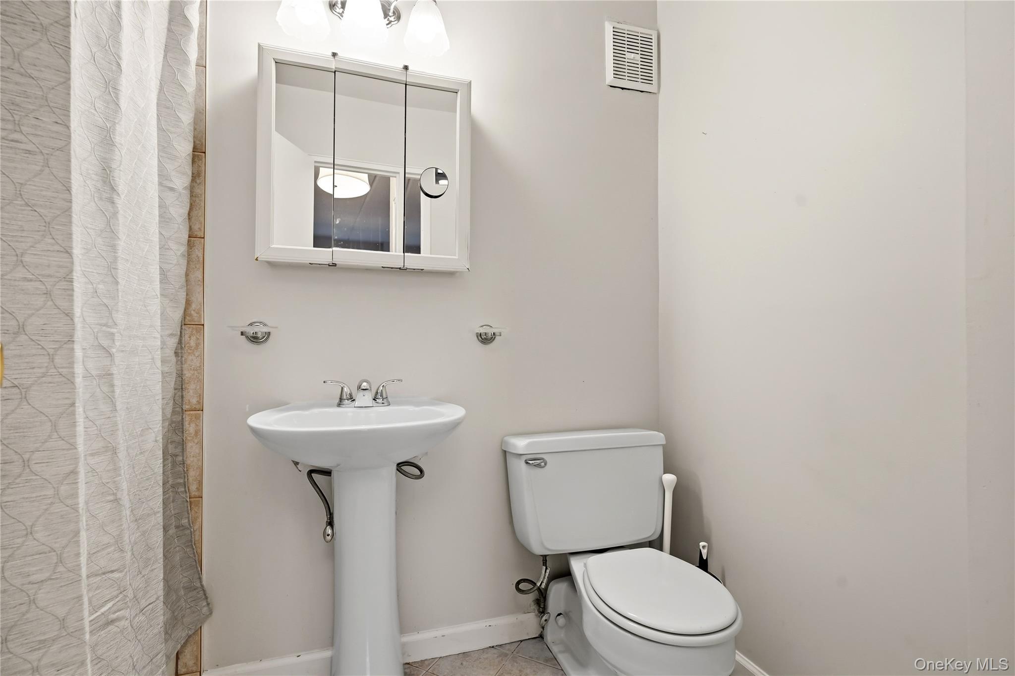 #13 photo, 2 Consulate Drive, Tuckahoe , NY 10707