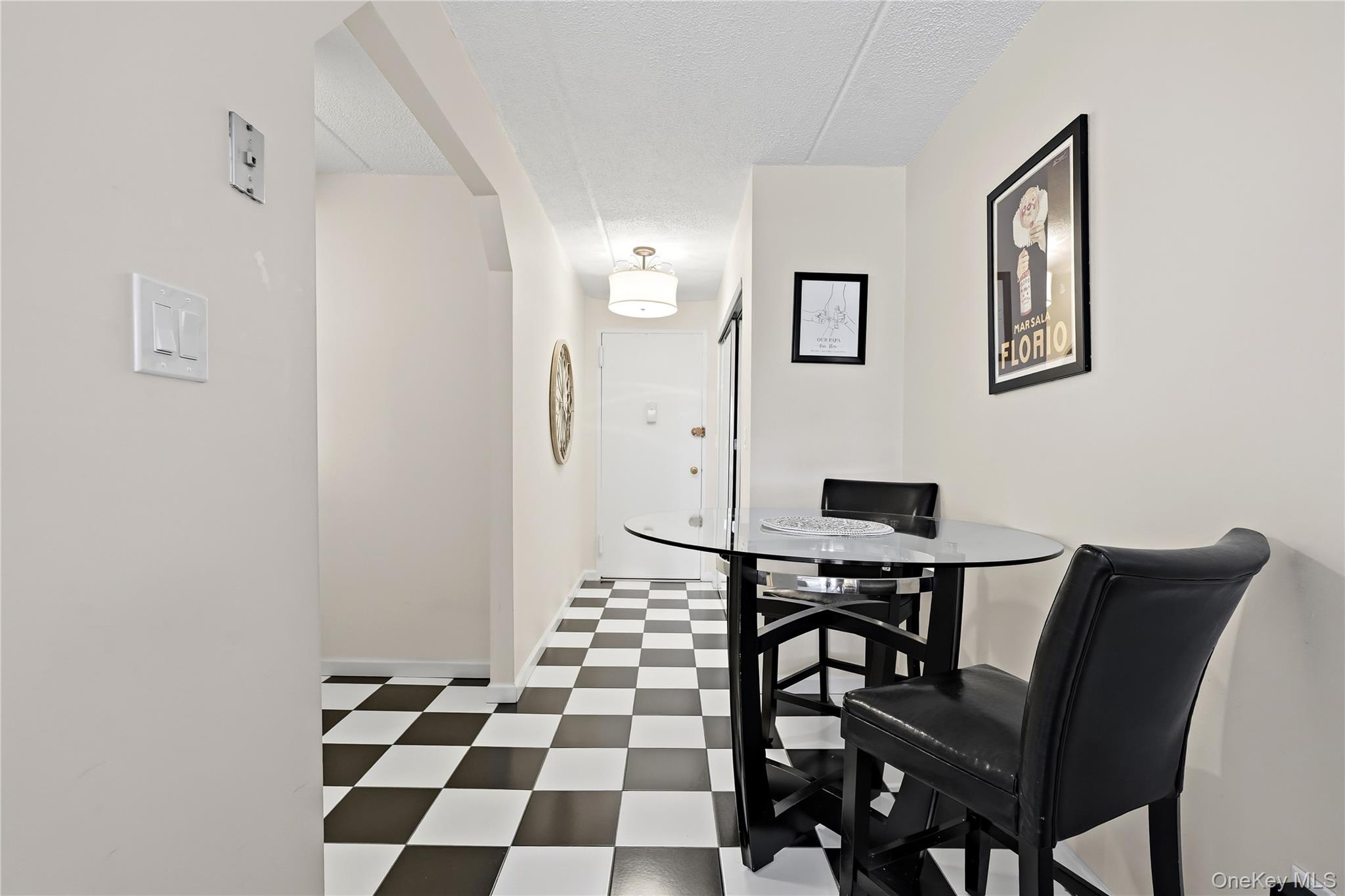 #7 photo, 2 Consulate Drive, Tuckahoe , NY 10707